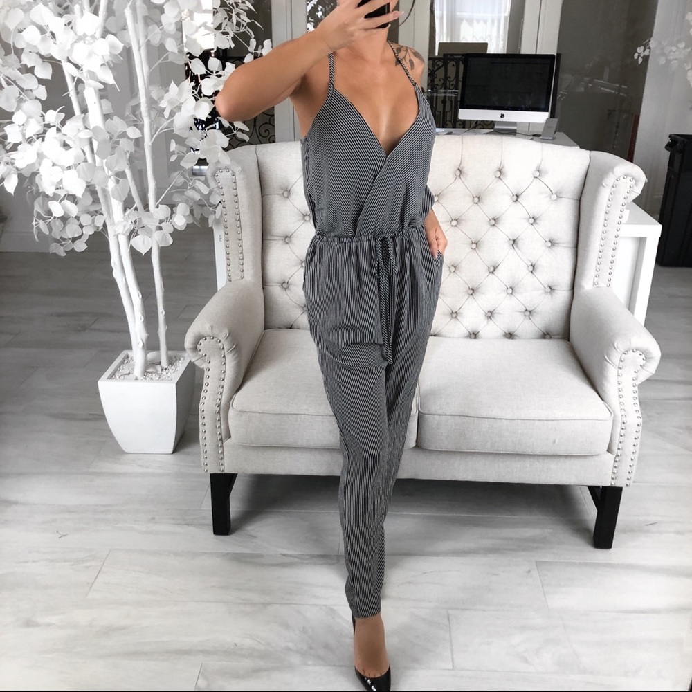 🆕ALIYSHA Jumpsuit - Picture 3 of 5